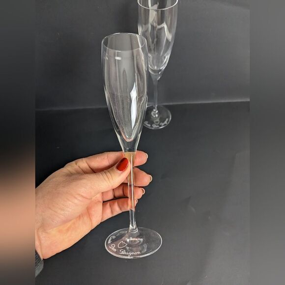 Dom Perignon crystal champagne flutes set of 2 etched logo - Picture 4 of 5